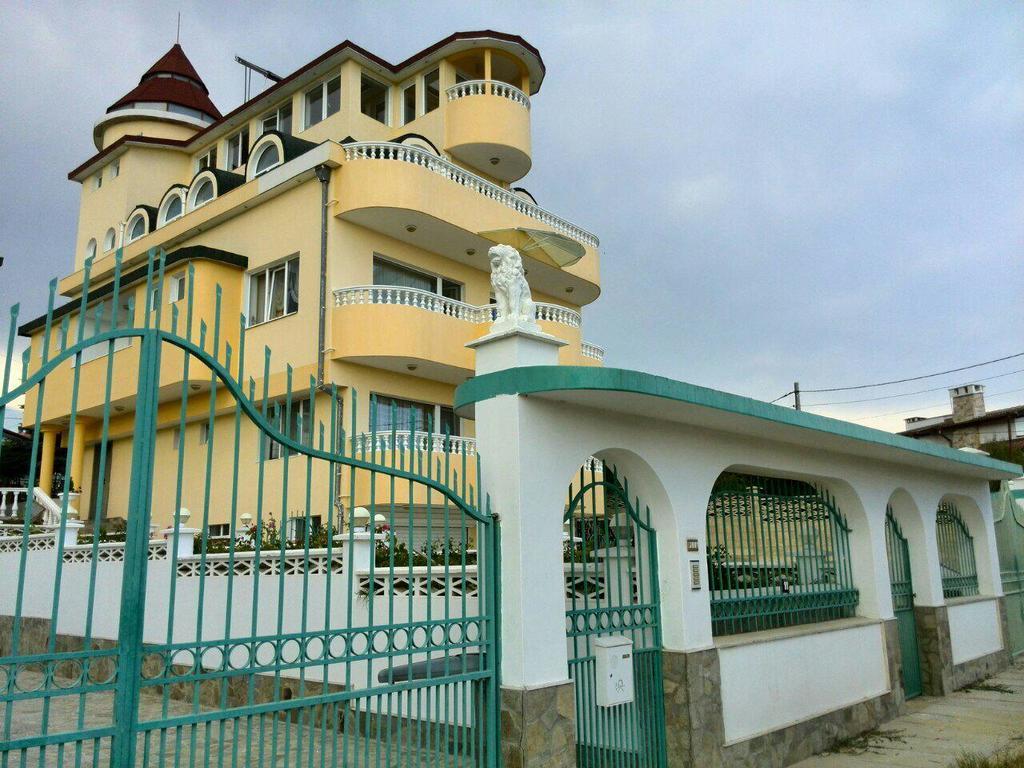 Trakata Villa Apartments Varna Bagian luar foto